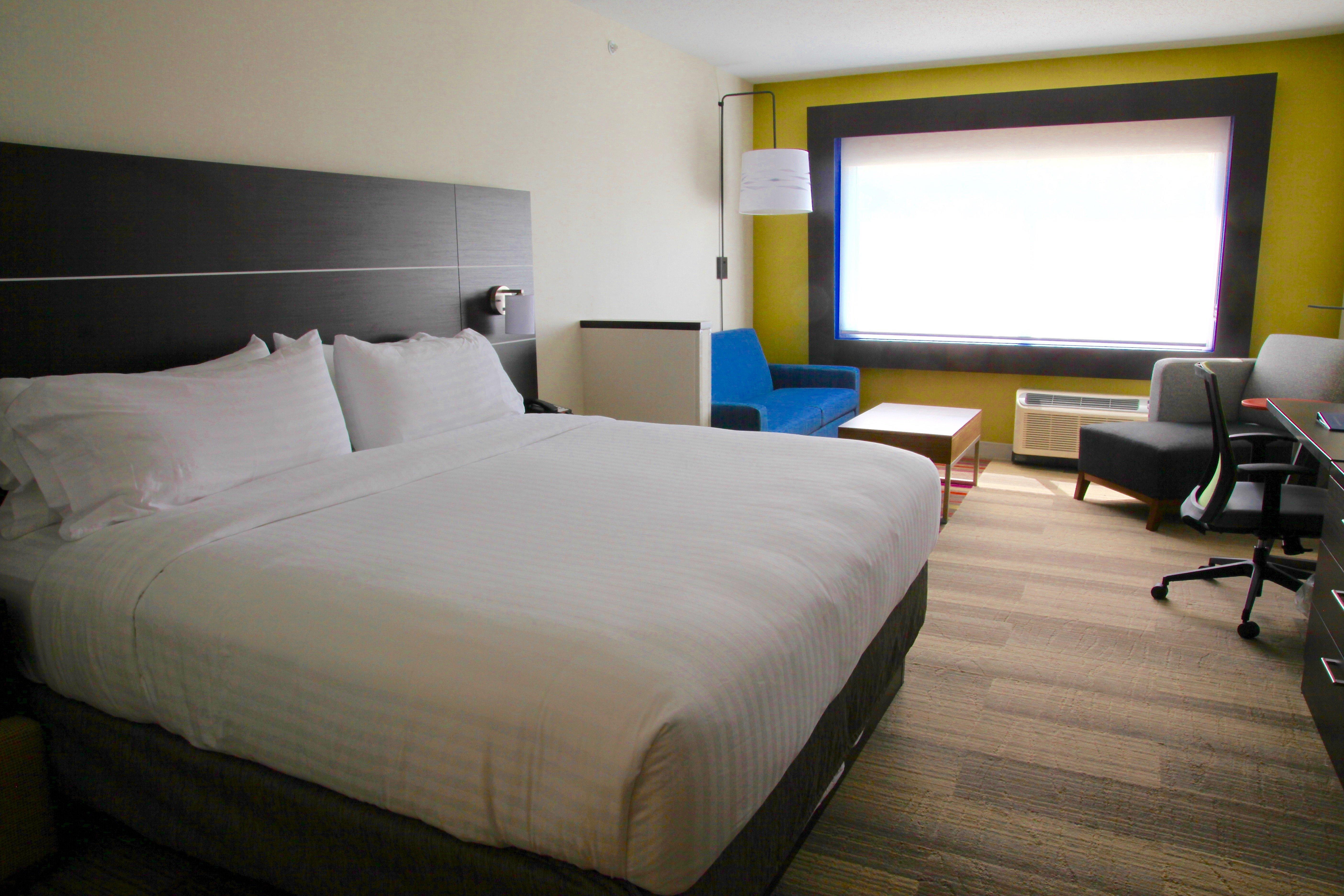 Holiday Inn Express & Suites Oswego By Ihg Exterior foto